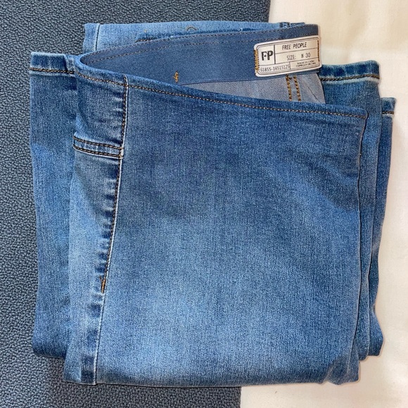 Free People Flare Jeans Blue Jeans Women's - Picture 6 of 8